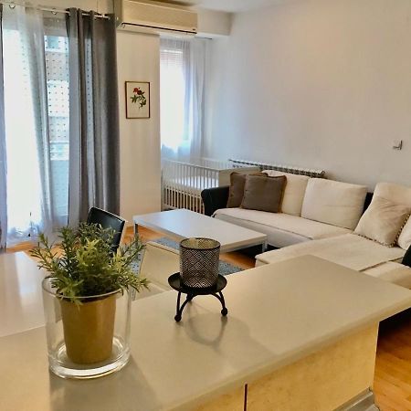 First Choice Apartment Skopje Eksteriør bilde